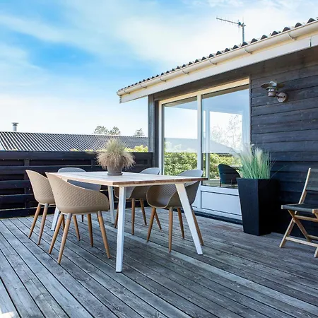 Tatil Evi Awesome In Saeby With Kitchen